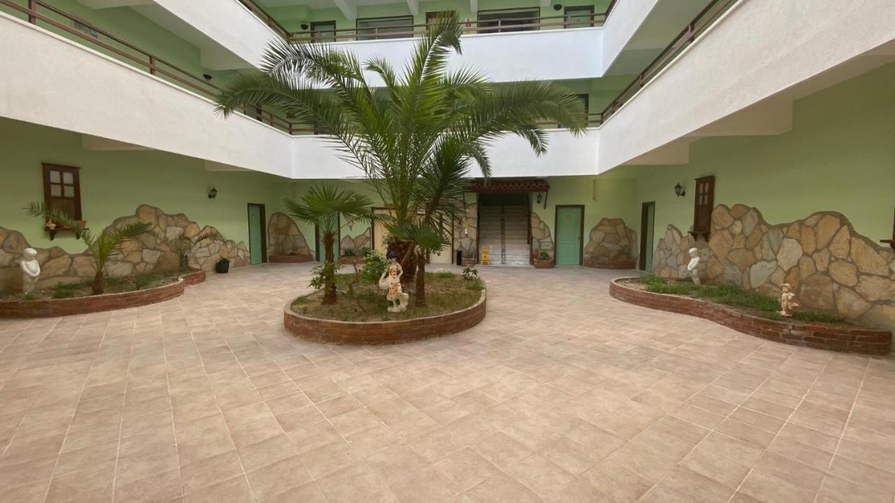Oya Family Suites คูซาดาซี ภายนอก รูปภาพ