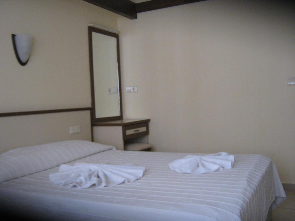 Oya Family Suites คูซาดาซี ห้อง รูปภาพ