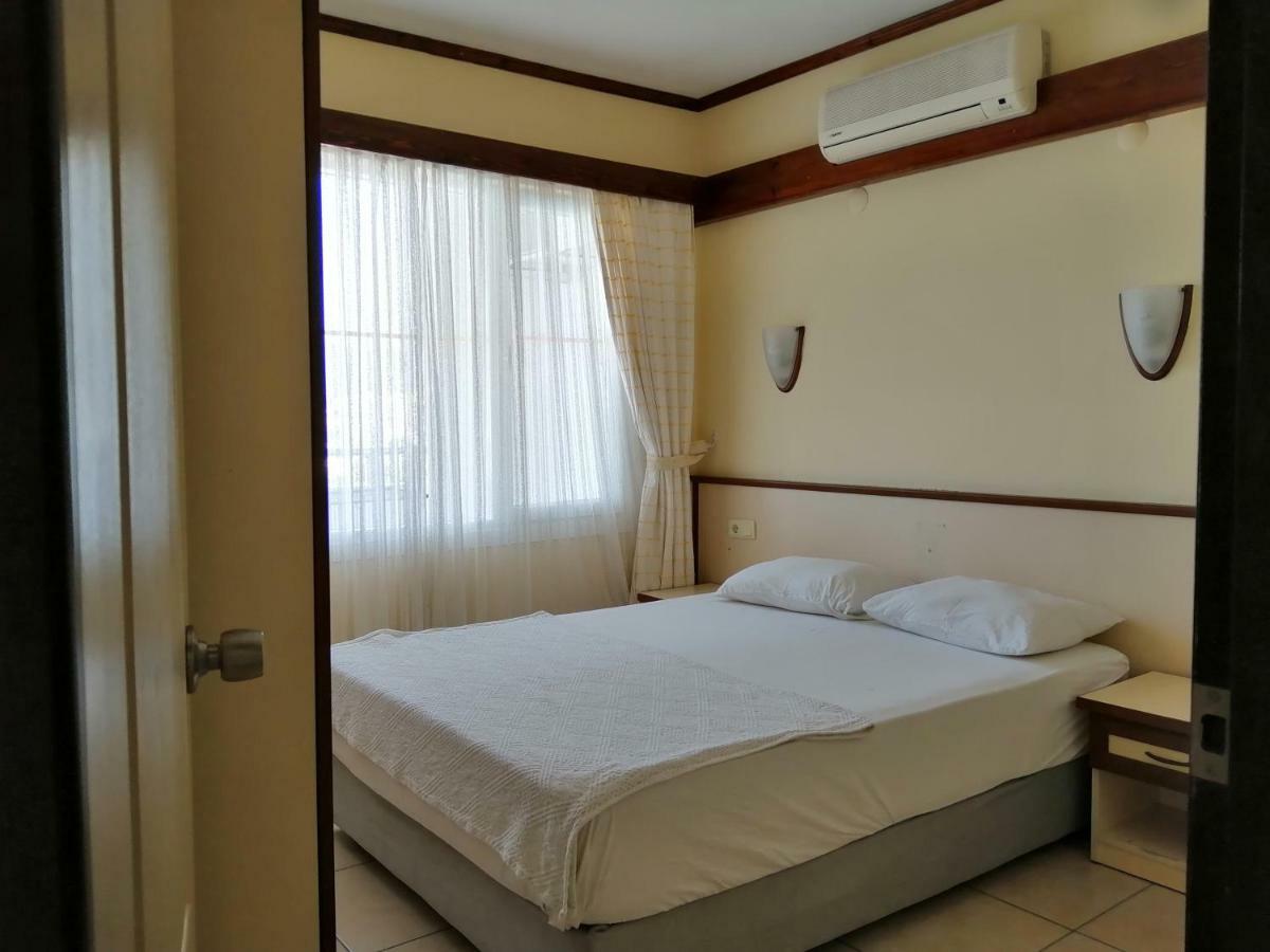 Oya Family Suites คูซาดาซี ภายนอก รูปภาพ