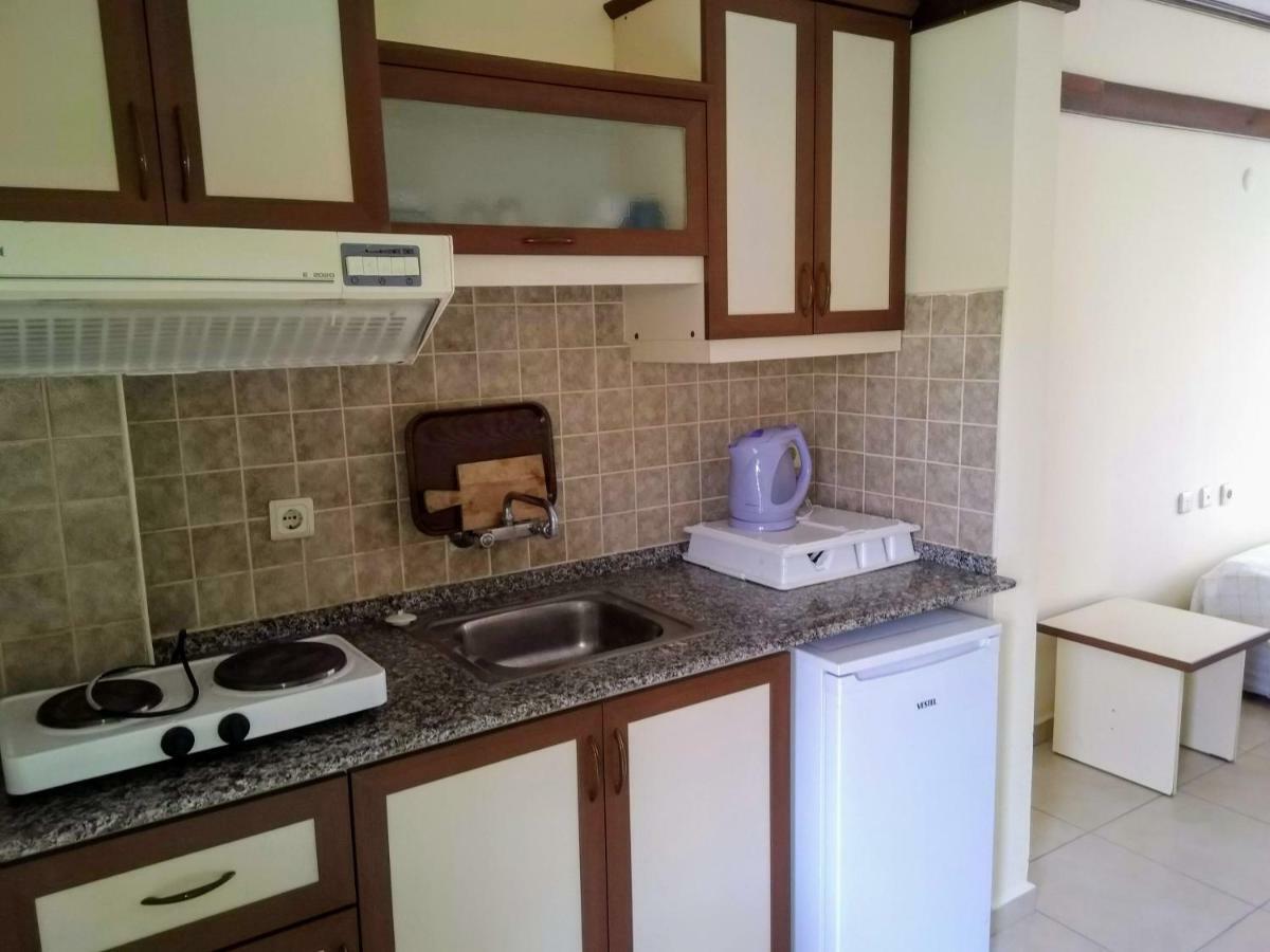 Oya Family Suites คูซาดาซี ภายนอก รูปภาพ